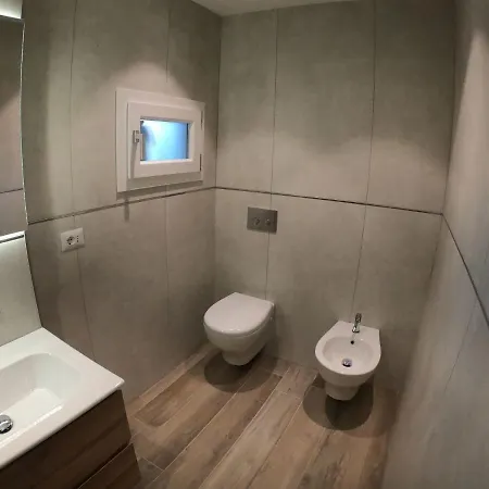 Locazione Turistica Luxury Apartments-1